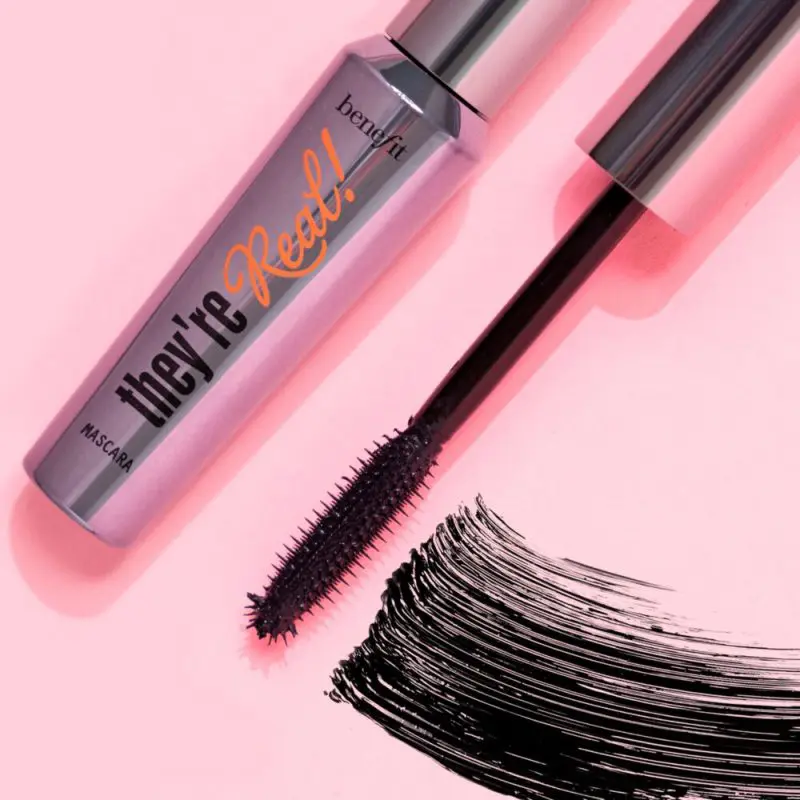 Elevate your eye makeup game with Benefit Cosmetics They're Real! Lengthening Mascara. Buy online at the best price in Bangladesh for stunning lashes that stand out. - Lavishta