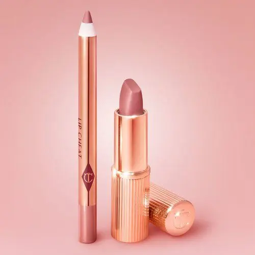 Elevate your makeup game with the Charlotte Tilbury Pillow Talk Lip Kit. This luxurious set includes a stunning lipstick, perfect for any occasion. Buy online at the best price in Bangladesh. - Lavishta