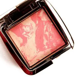 hourglass lighting blush diffused heat