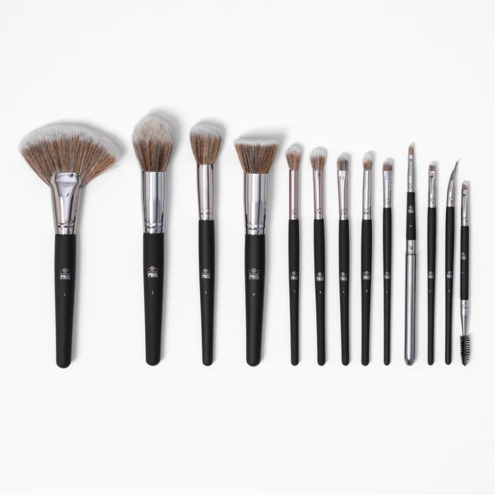 Shop the Bh Cosmetics 13 Piece Studio Pro Brush set, a must-have makeup tool for flawless application. Buy online at the best price in Bangladesh. Explore our wide range of brush sets now! - Lavishta