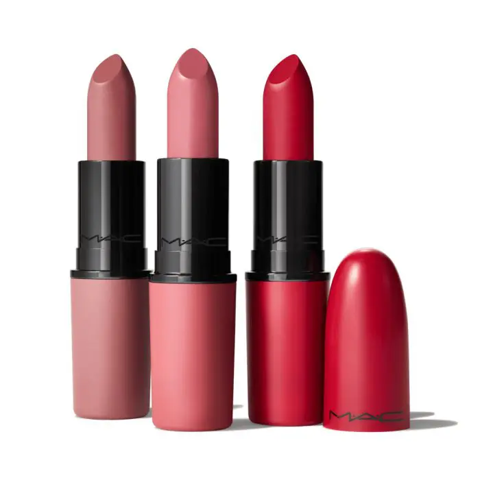 Shop the Mac Three Cheers! Lipstick Trio Set online at the best price in Bangladesh. Get your hands on these high-quality lipsticks today! - Lavishta