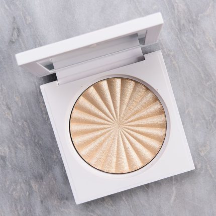 Elevate your face makeup routine with Ofra Moon Dance Highlighter Powder. Buy online at the best price in Bangladesh for a radiant glow that lasts all day. Shop now! - Lavishta