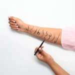 Essence - Eyeliner Pen Waterproof - Image 3