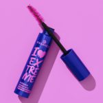 Essence - I Lo*ve Extreme Volume Mascara Waterproof - Image 2
