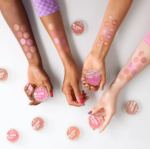 Essence - Blush Crush! - Cool Berry - Image 4