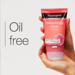 Neutrogena - Refreshingly Clear Daily Exfoliator - 150ml - Image 2