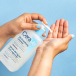 CeraVe - Renewing SA Cleanser For Dry,Rough,Bumpy Skin - 236ml - Image 2
