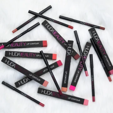 Huda Beauty - Lip Contour