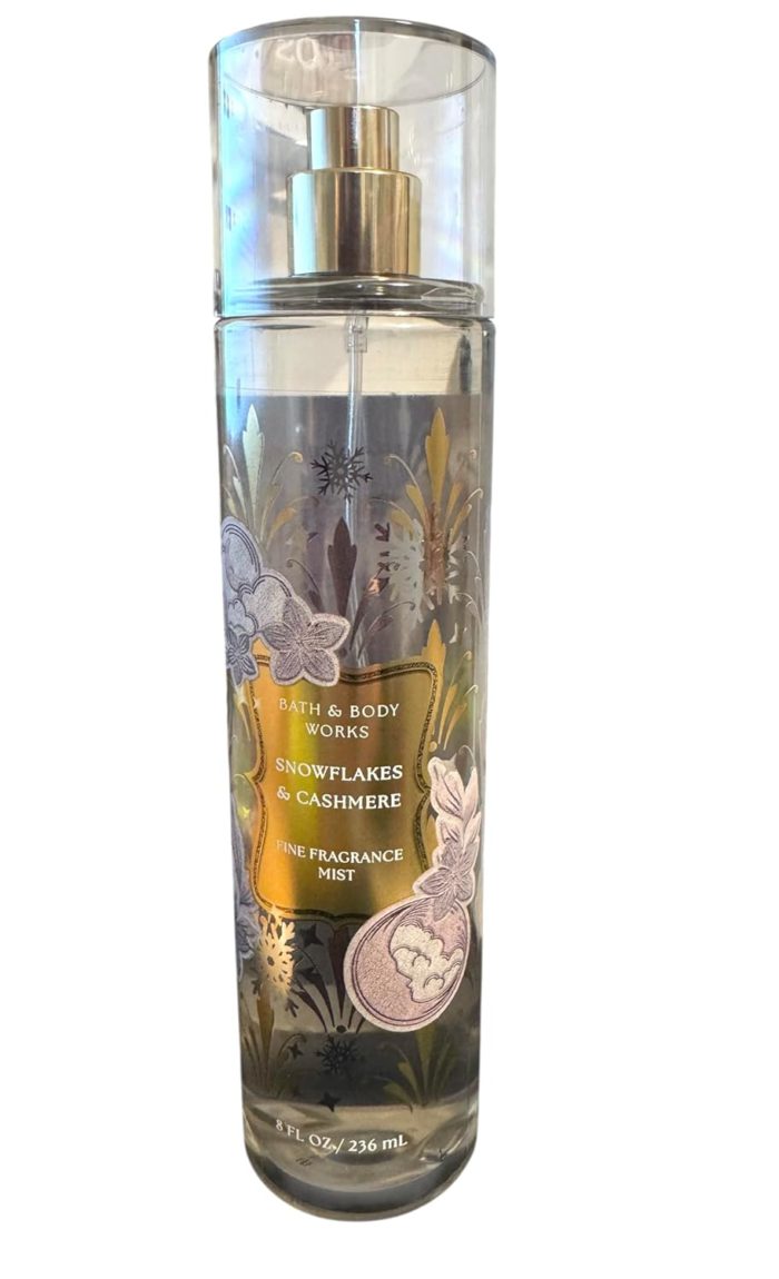 Bath & Body - Fine Fragrance Mist - Snowflakes & Cashmere 236ml - Snowflakes & Cashmere 236ml Bath & Body - Fine Fragrance Mist - Snowflakes & Cashmere 236ml - Image 1